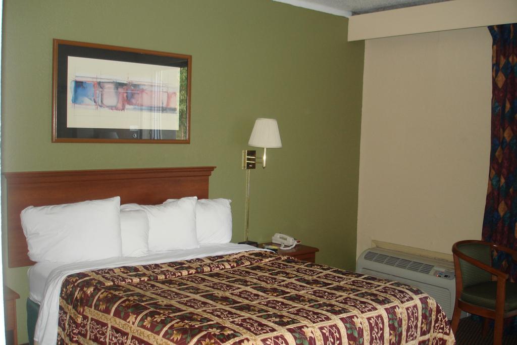 Quality Inn Gastonia Eksteriør bilde